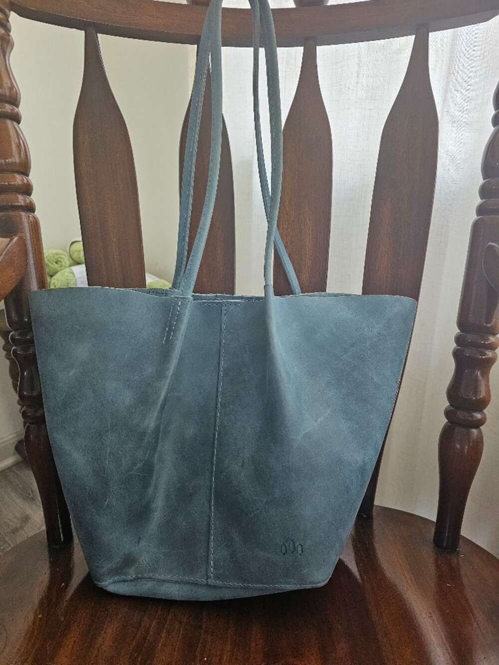 Portland leather AQUA Devon bucket tote